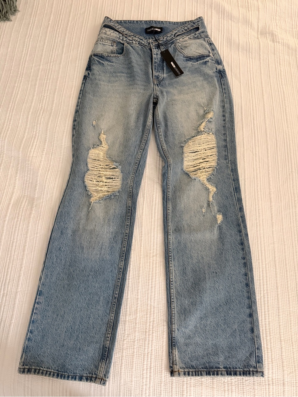 Fashion Nova Light Blue High-Rise Jeans with Waist Cutout - Picture 2 of 4